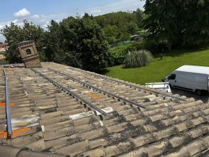 Installation photovoltaic panels Bent Tile Roofs 6