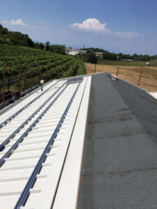realizzazioni staffe per fissaggio pannelli fotovoltaici su lamiera grecata 1