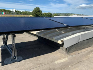 sistemi di fissaggio pannelli fotovoltaici per montaggio su tetto a cupolino 14