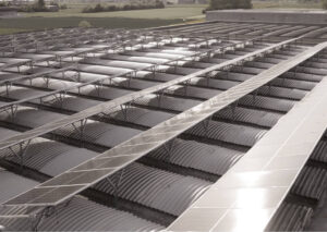 sistemi di fissaggio pannelli fotovoltaici per montaggio su tetto a cupolino 29