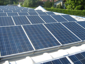 sistemi di fissaggio pannelli fotovoltaici per montaggio su tetto a cupolino 40