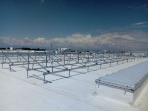 strutture per montaggio pannelli fotovoltaici su tetto piano a vela e est ovest 16