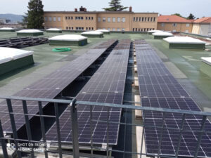 strutture per montaggio pannelli fotovoltaici su tetto piano a vela e est ovest 24
