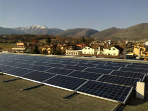 strutture per montaggio pannelli fotovoltaici su tetto piano a vela e est ovest 9