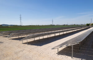 supporti per impianti fotovoltaici a terra strutture e sistemi di fissaggio pannelli solari gabbie